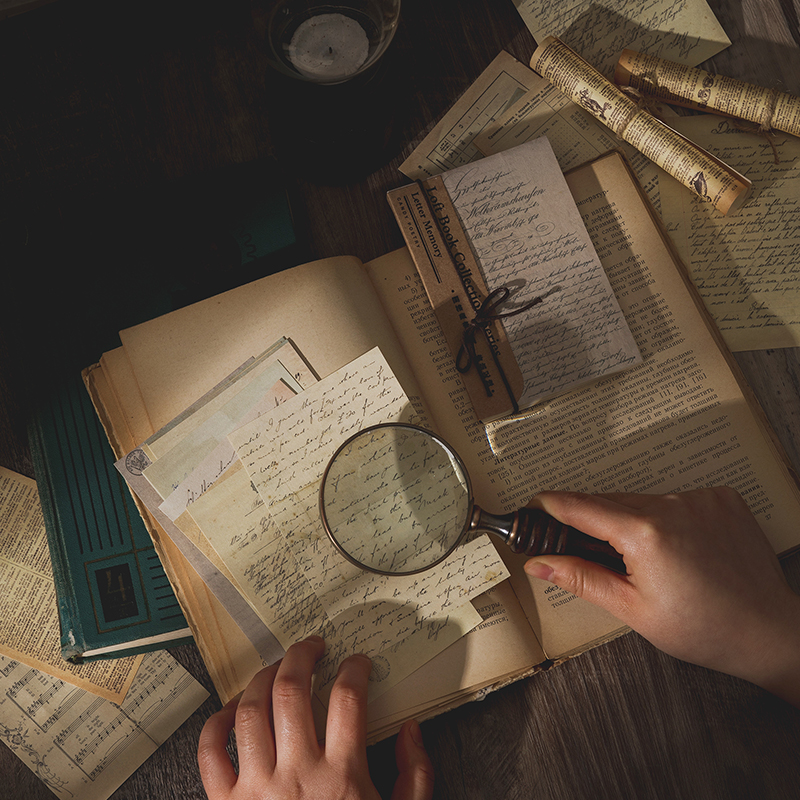 Attic Library Paper Pack A6 Size - 8 Designs Vintage Writing Paper